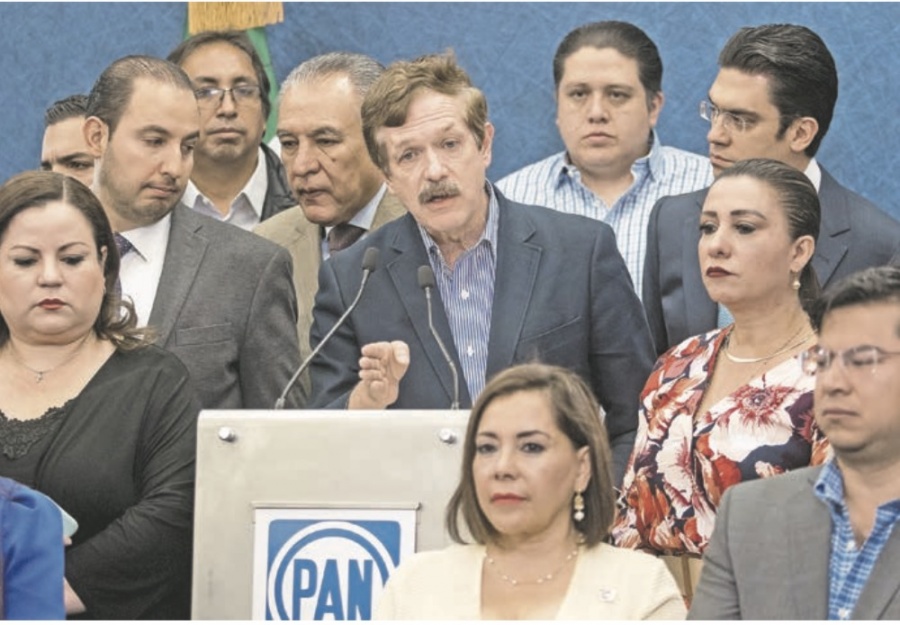 Por omisión, PAN va contra Muñoz Ledo