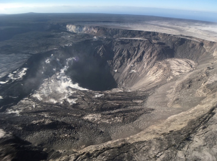 Sujeto sobrevive tras caer al cráter del Kilauea