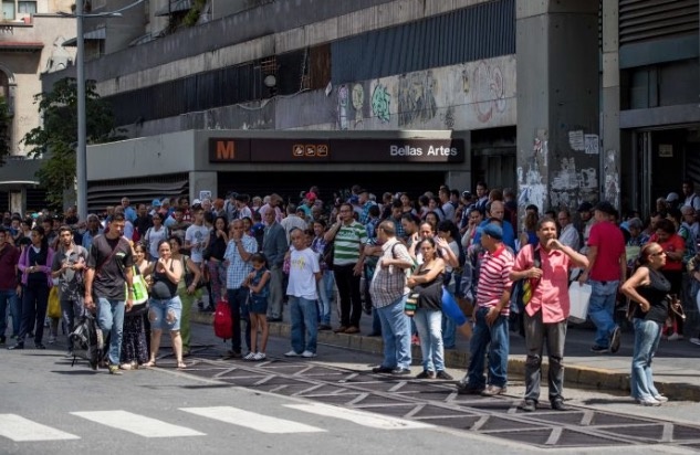 Gran apagón deja a oscuras a Caracas