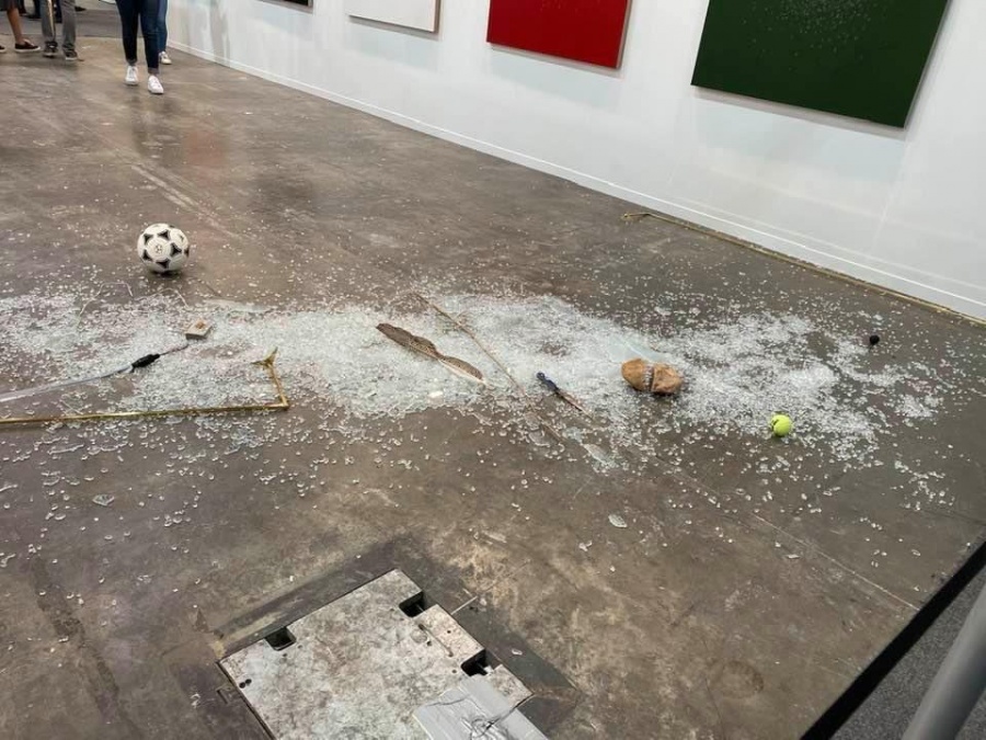 Rompen obra de arte en Zona Maco