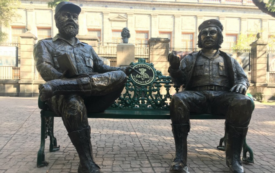 Ladrones intentan robarse banca del “Che” Guevara y Fidel Castro