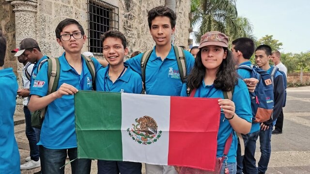 Jóvenes mexicanos arrasan en Olimpiada de Matemáticas; Del Toro los apoyará para que sigan compitiendo