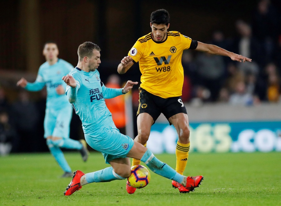 El Wolverhampton de Jiménez rescata agónico empate ante el Newcastle