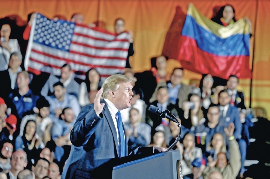 Trump llama a  Maduro títere  del castrismo