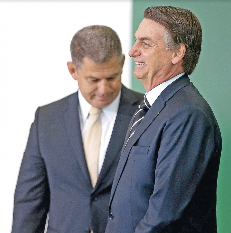 Bolsonaro destituye Ministro por caso de corrupción