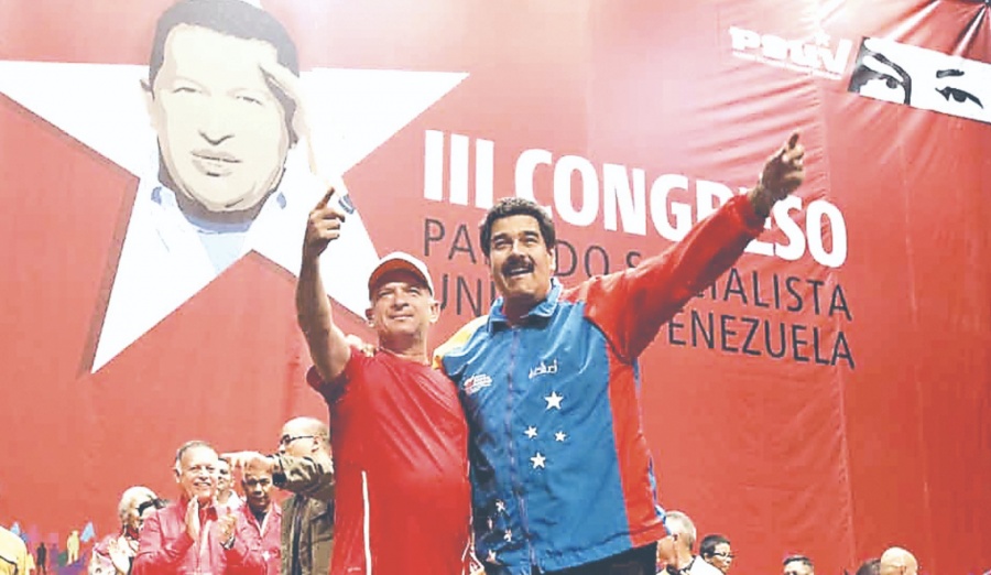 Mano derecha de Chávez rompe filas con Maduro