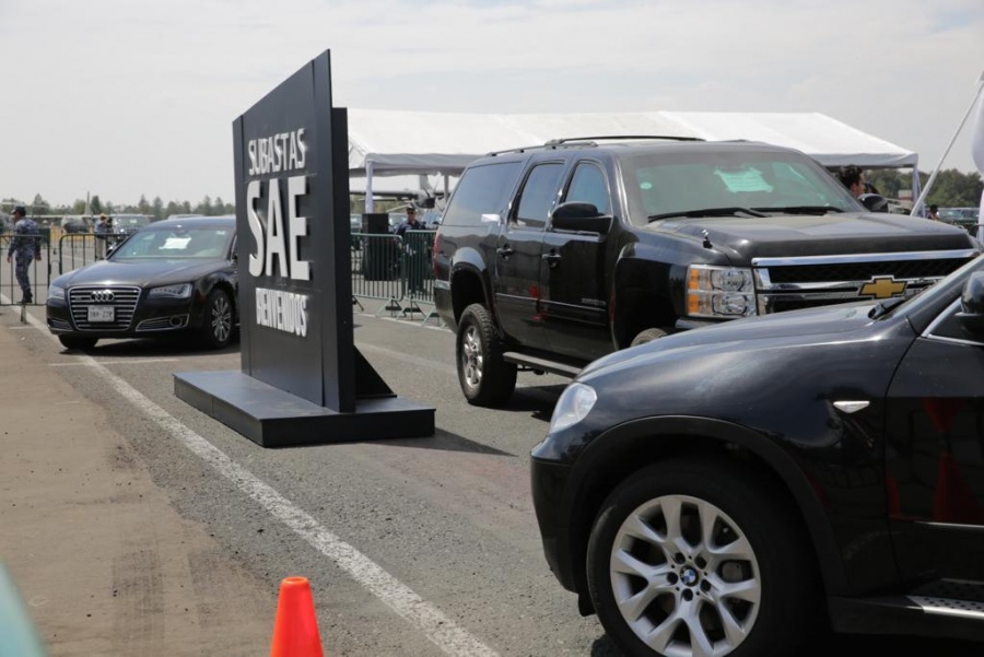 Inicia subasta de vehículos oficiales incluido el auto del expresidente Peña Nieto