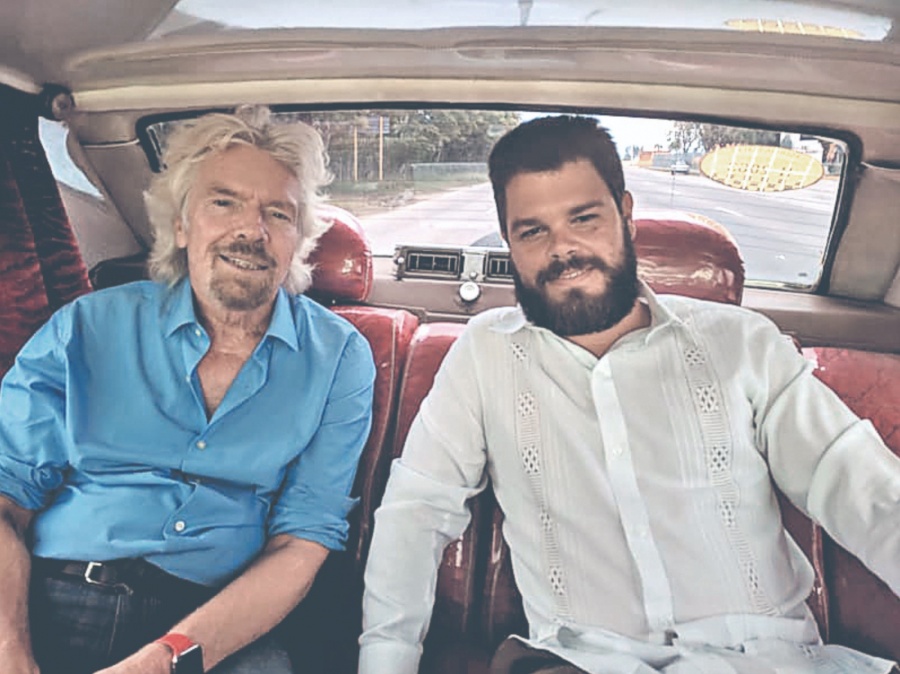 Vinculan a Branson con los Castro y CIA