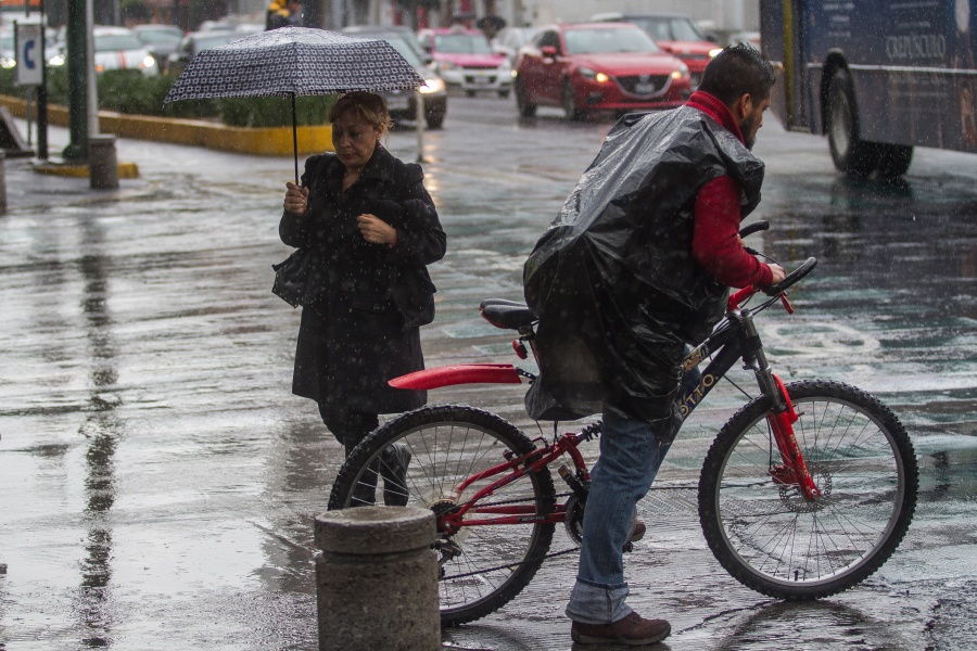 Activan Alerta Amarilla en 14 alcaldías por lluvias