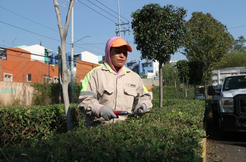 Xochimilco celebra a mujeres jardineras