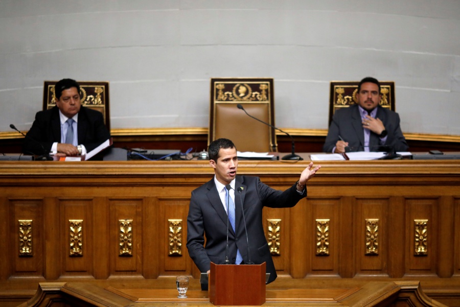 Juan Guaidó busca