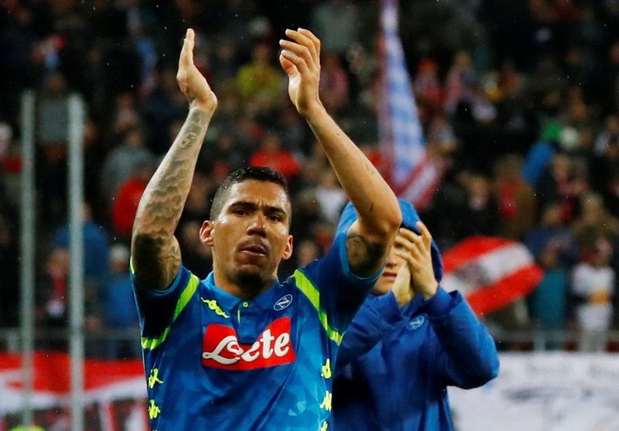 El Nápoles sufre pero elimina al Red Bull Salzburgo en la Europa League
