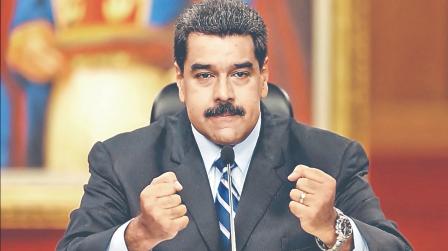 Maduro exige la renuncia de su gabinete