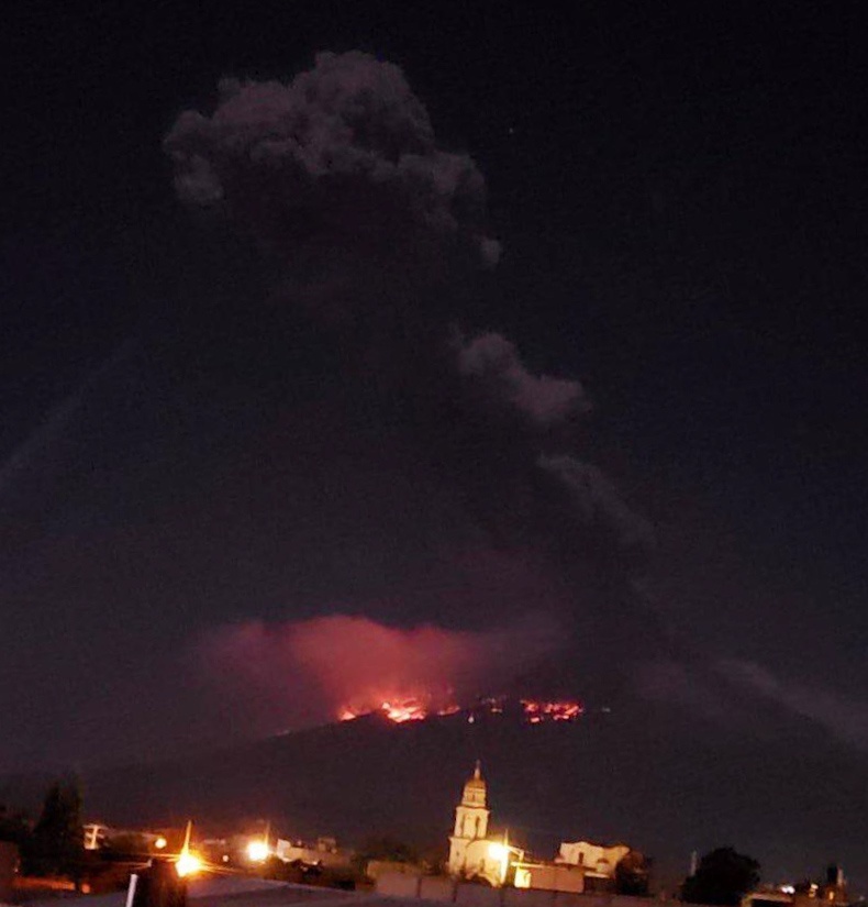 Tras explosión, Popocatépetl registra 117 exhalaciones