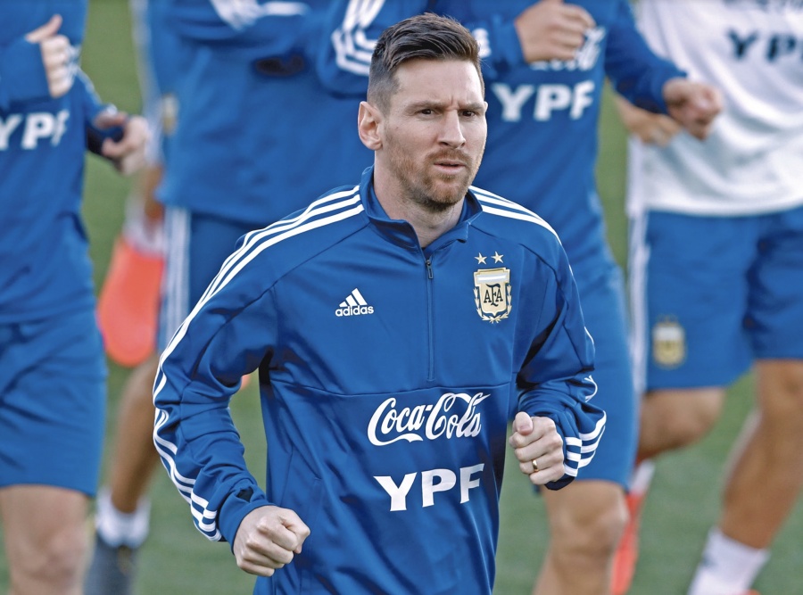 Tras 8 meses, Messi vuelve a entrenar con la Albiceleste