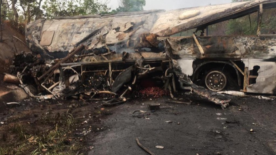 Choque de autobuses en Ghana, deja al menos 60 muertos