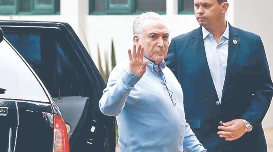 Tras 4 días en prisión, juez deja libre a Temer