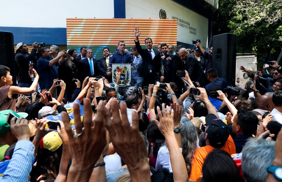 Guaidó convoca a nuevas protestas por apagón en Venezuela