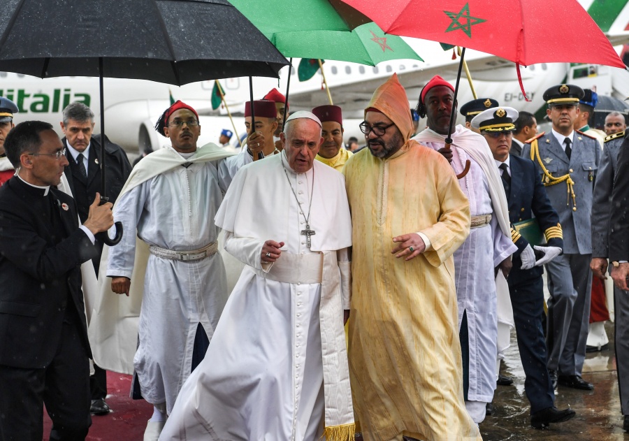 Barreras físicas no resolverán problema migratorio: Papa Francisco