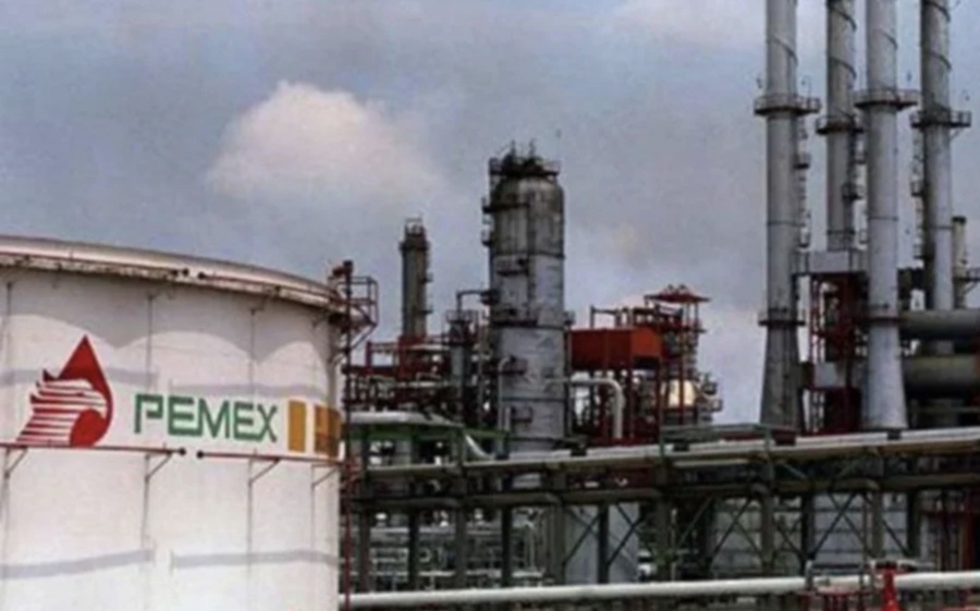 Exigen a Pemex que revele al huachicol interno