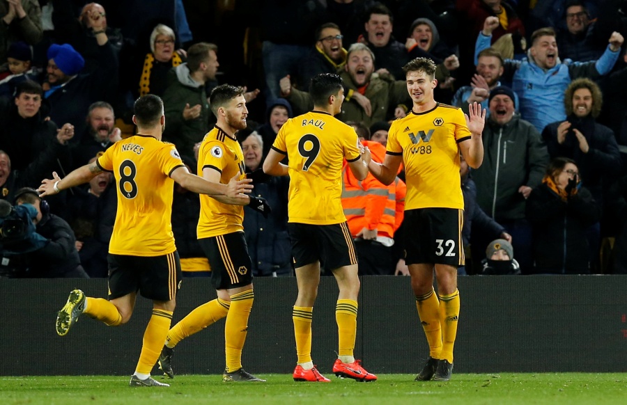 Raúl Jiménez impulsa victoria del Wolverhampton sobre Manchester United