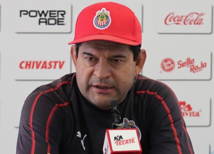 Cardozo rompe el silencio tras su despido en Chivas