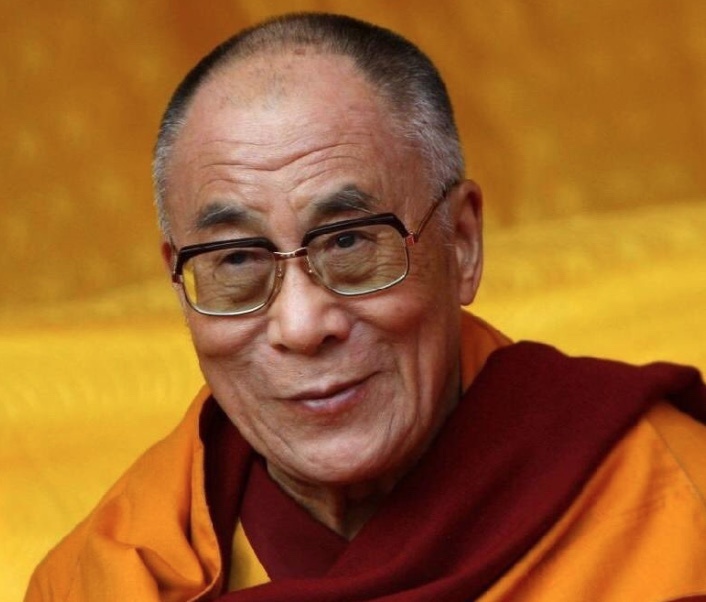 Por infección pulmonar, hospitalizan a El Dalai Lama