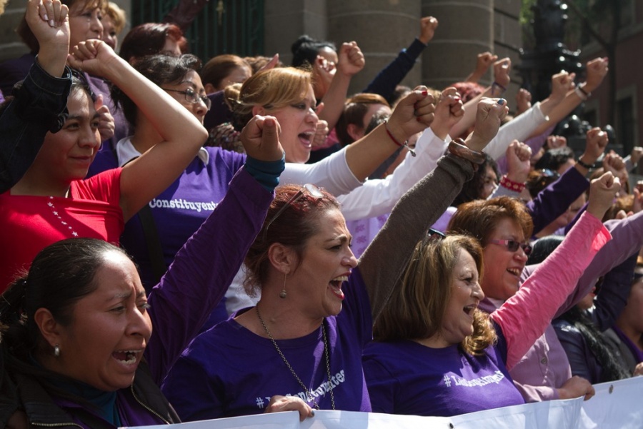 Destinan recursos a Organizaciones civiles para apoyar a mujeres capitalinas