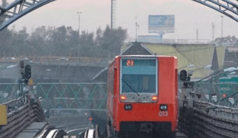 Por lluvias en la CDMX, implementan marcha lenta en el Metro