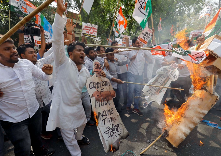 Violencia marca la primera jornada de elecciones en India