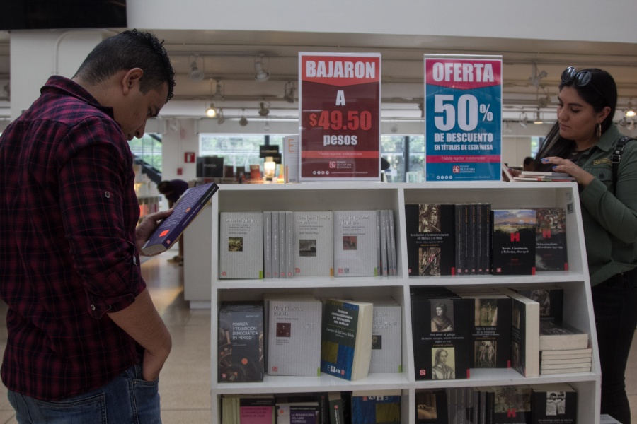 Alertan por desaparición de librerías en el país