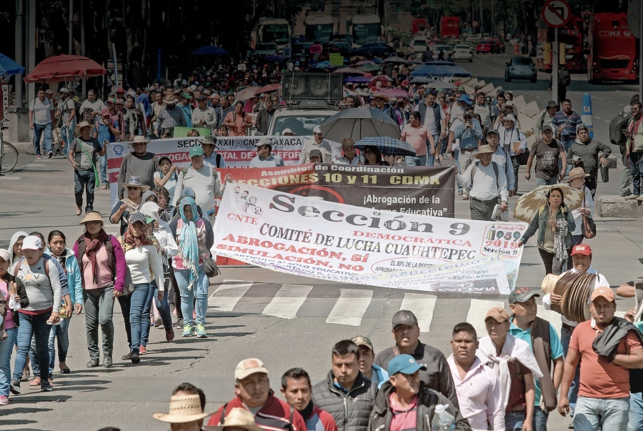 Usurpa funciones S-22 del IEEPO, denuncian