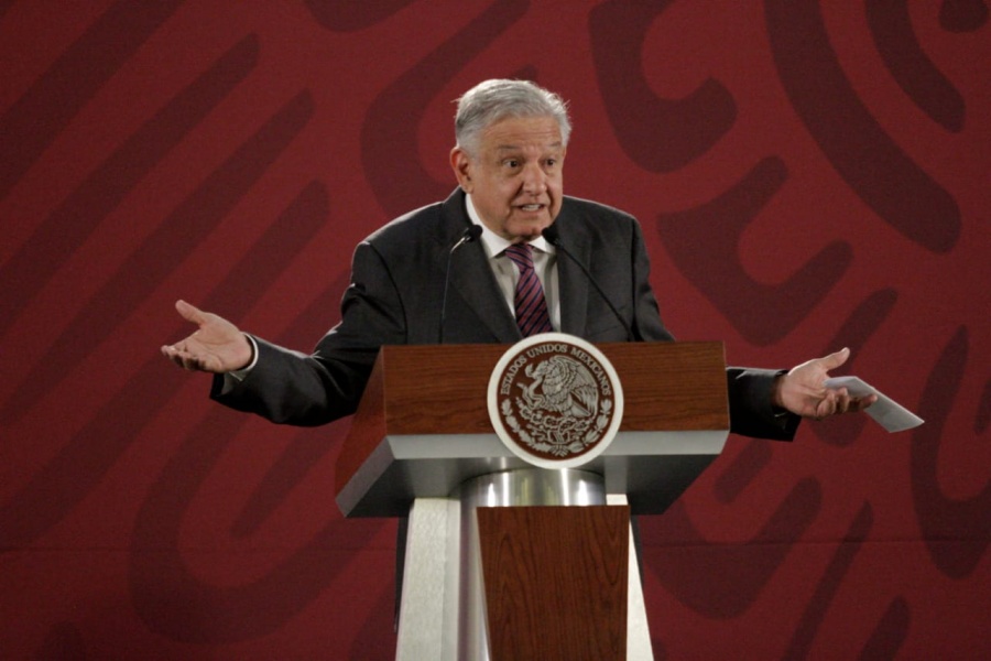 AMLO defiende memorándum sobre reforma educativa