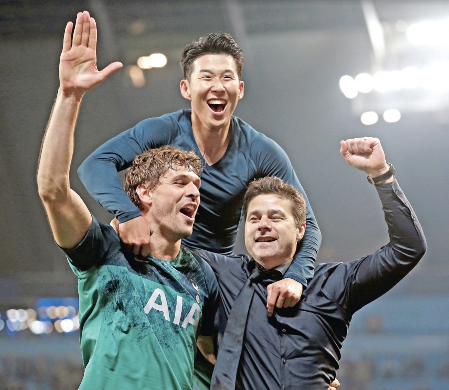 Ajax espera al Tottenham en Champions