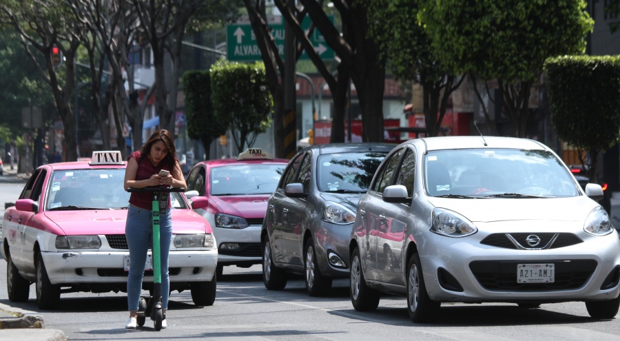 Hoy No Circula opera de manera normal