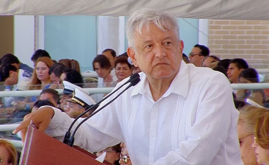 Trabajamos para que haya justicia tras masacre en Minatitlán: AMLO