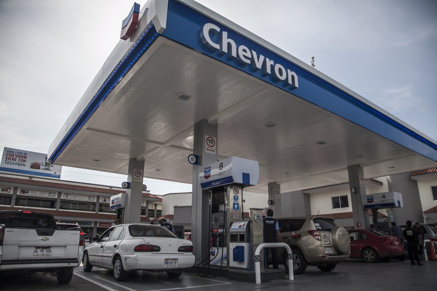 Chevron y Shell, gasolinas más caras en el país: Profeco