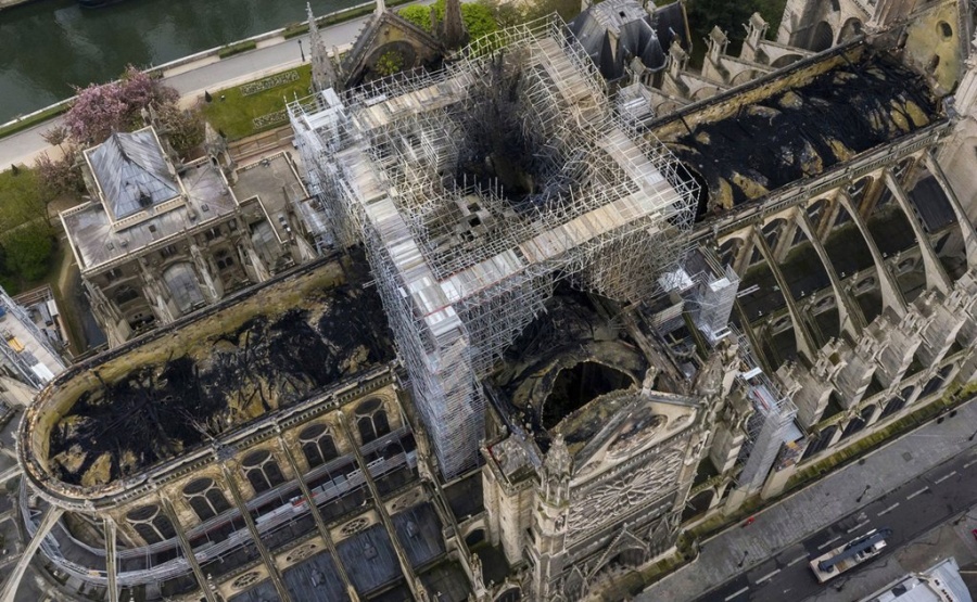 Comienzan trabajos en la catedral de Notre Dame