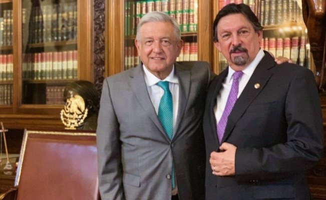 López Obrador califica de injusticia, el exilio que vivió Gómez Urrutia