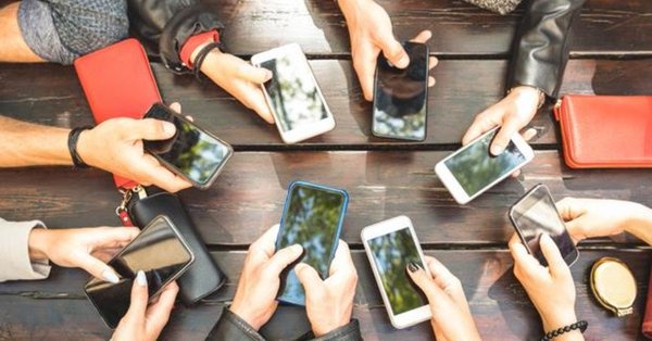 ¿Cómo saber si tienes Nomofobia o Adicción al teléfono móvil?