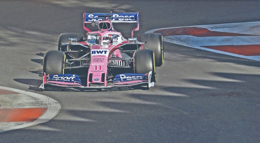 Checo Pérez finaliza como sexto en GP de Azerbaiyán