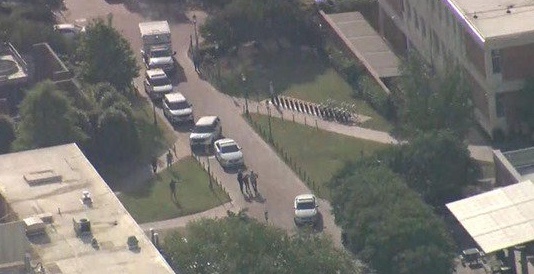Tiroteo en Universidad de Carolina del Norte, deja dos muertos