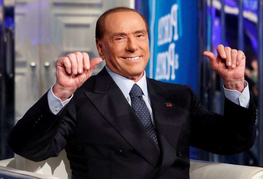 Hospitalizan a Silvio Berlusconi por un cólico renal