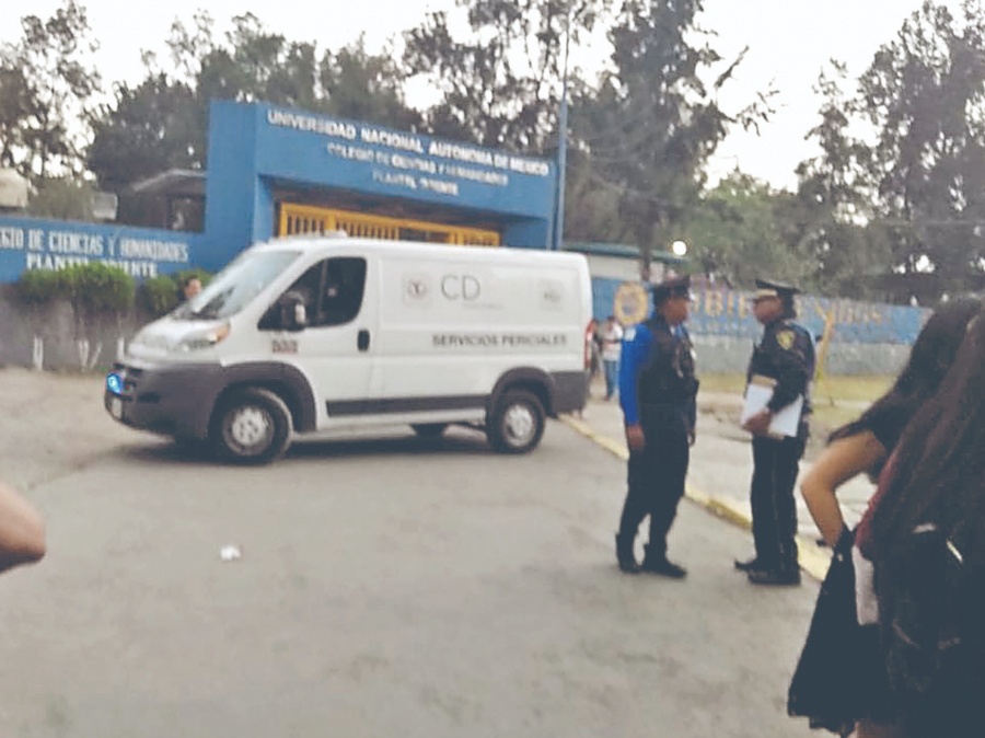 Muere de un balazo en clase alumna de CCH Oriente