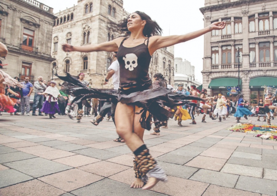 Convierten el Zócalo en pista de baile.