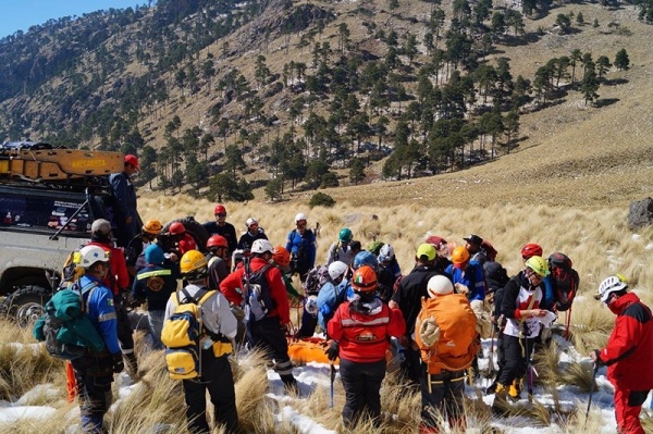 Continúa la búsqueda de estudiante extraviada en Iztaccíhuatl