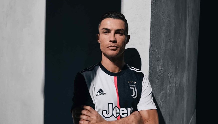 ¡Adiós a las rayas! Esta es la nueva camiseta de la Juventus