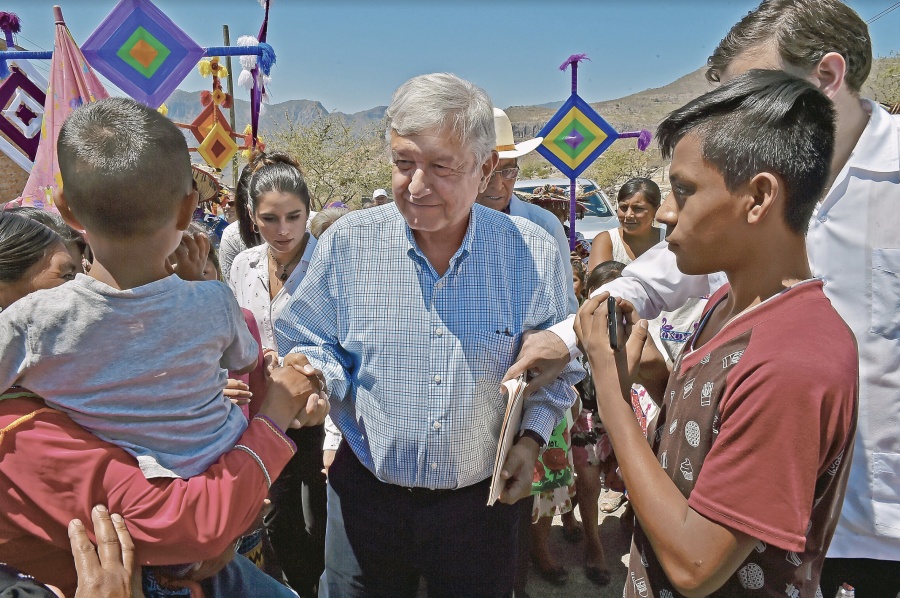 “Está cayendo más  a la caja, ya no hay  corrupción”: AMLO