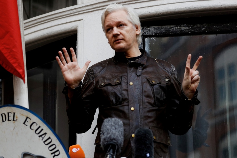 Reabre Suecia investigación por violación contra Assange
