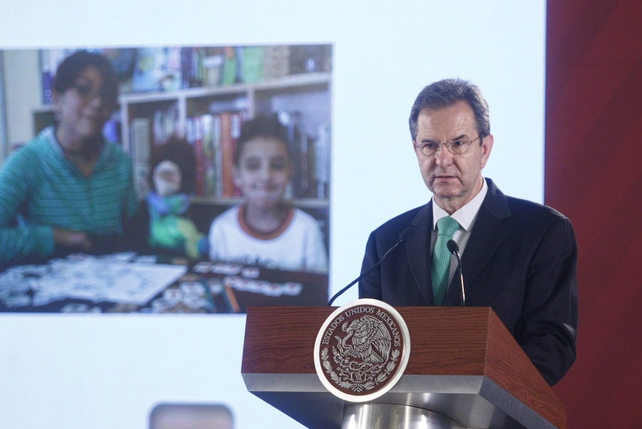 Reconoce SEP atraso en producción de libros de texto